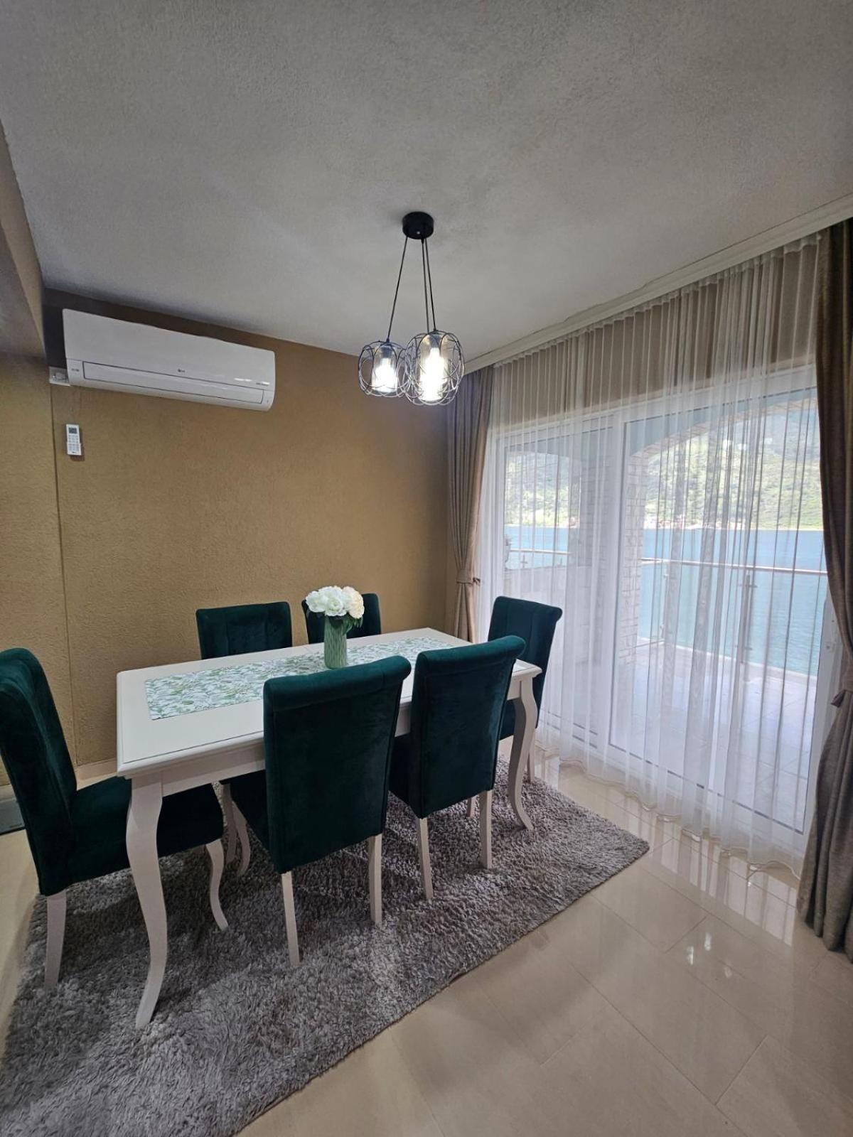Sun Rays Apartment Kotor Exterior photo